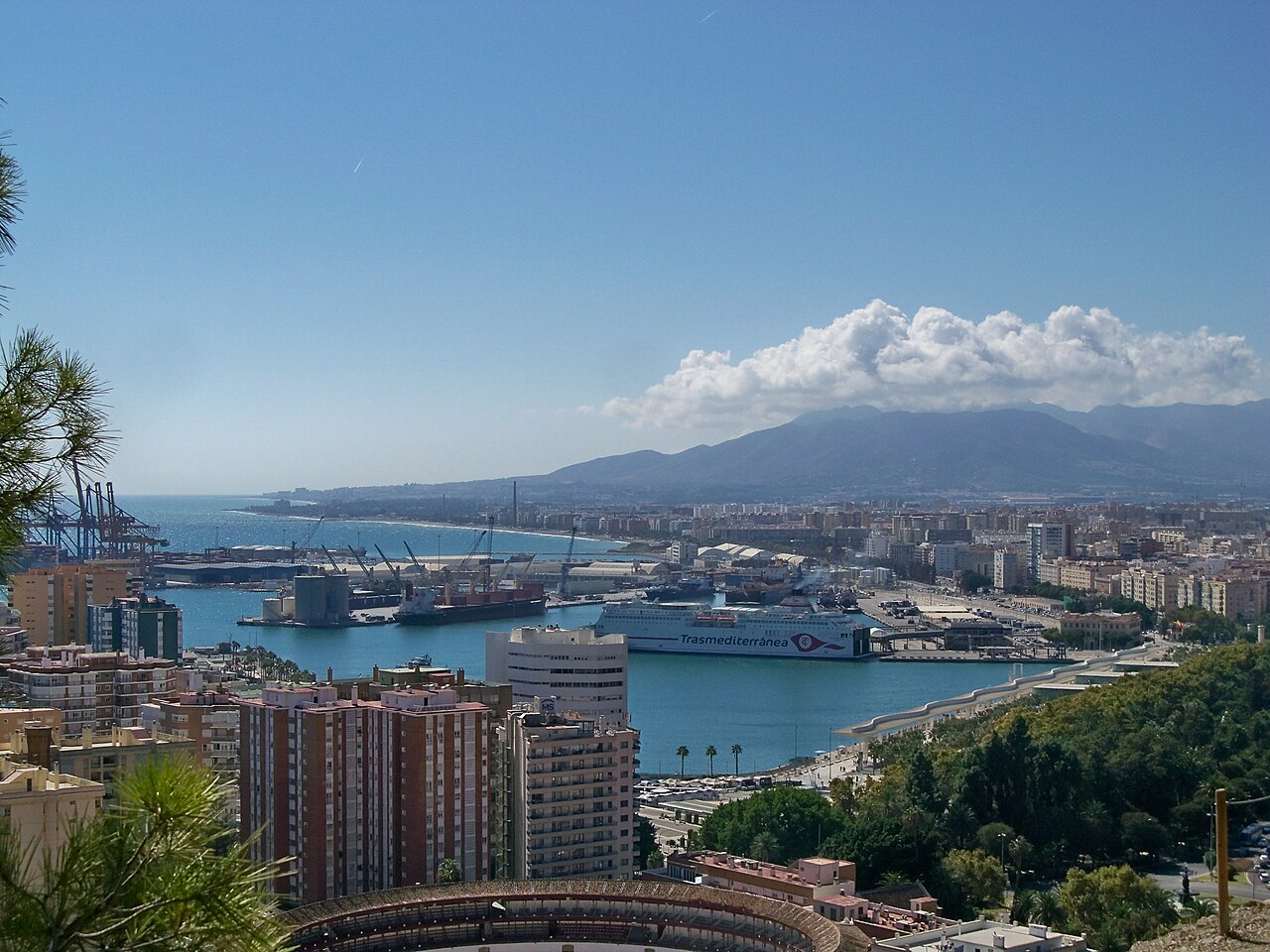 Málaga harbour and coast from above